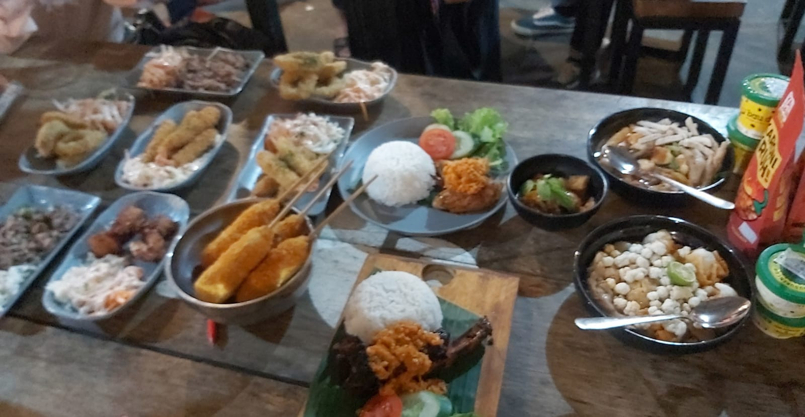 Lengkong's Hidden Gem: Toko Aap, Solusi Belanja Serba Ada